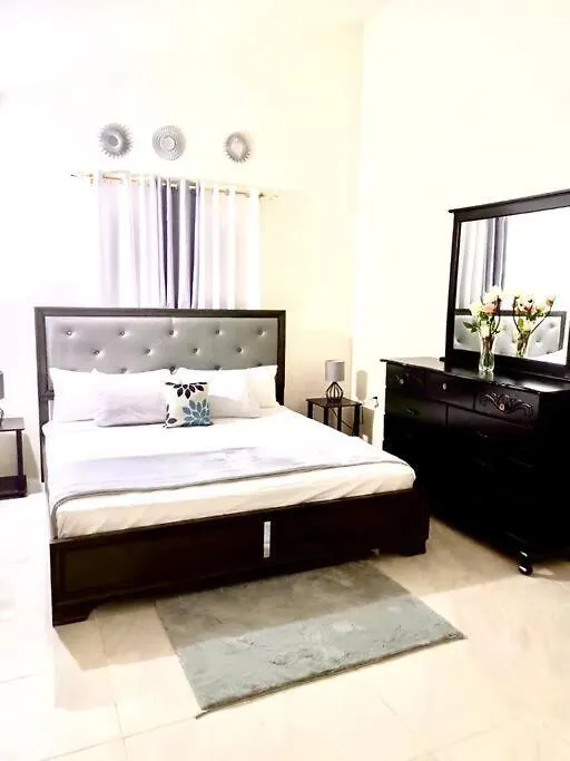 Caribbean Charm 2Br With Stunning Sea Views Villa Discovery Bay